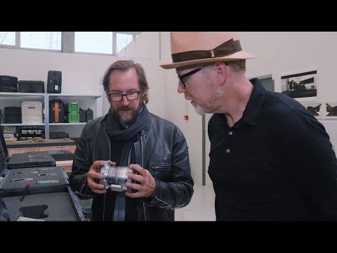 Adam Savage Explores the Props of Blade Runner 2049! - UCiDJtJKMICpb9B1qf7qjEOA