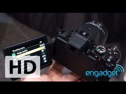 Nikon Coolpix P520 and L820 Hands-On | Engadget - UC-6OW5aJYBFM33zXQlBKPNA