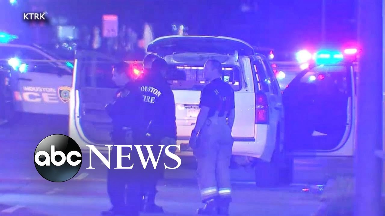 Texas deputy gunned down during traffic stop l ABC News