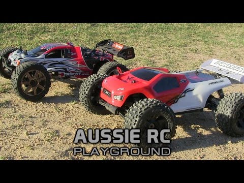 RC RACE WARS: Thunder Tiger ST4 vs HPI Trophy Truggy 4.6 Nitro - UCOfR0NE5V7IHhMABstt11kA