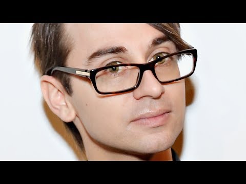 The Real Reason You Don't Hear About Christian Siriano Anymore - UCJ7dtuZhjFSJvb_CZjWJkng