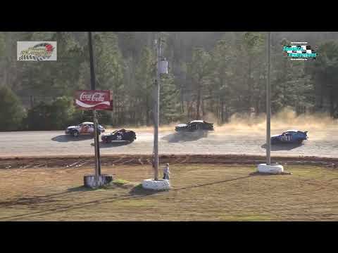 North Alabama Speedway Front Wheel Drive Feature from night 2, filmed on March 19, 2022. - dirt track racing video image