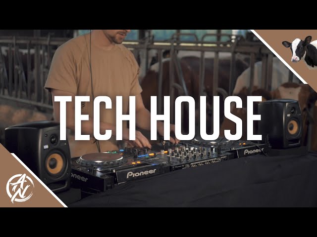 Top House and Techno DJs to Check Out