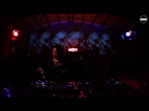 DJ Minx Ray-Ban x Boiler Room Weekender | DJ Set - UCGBpxWJr9FNOcFYA5GkKrMg