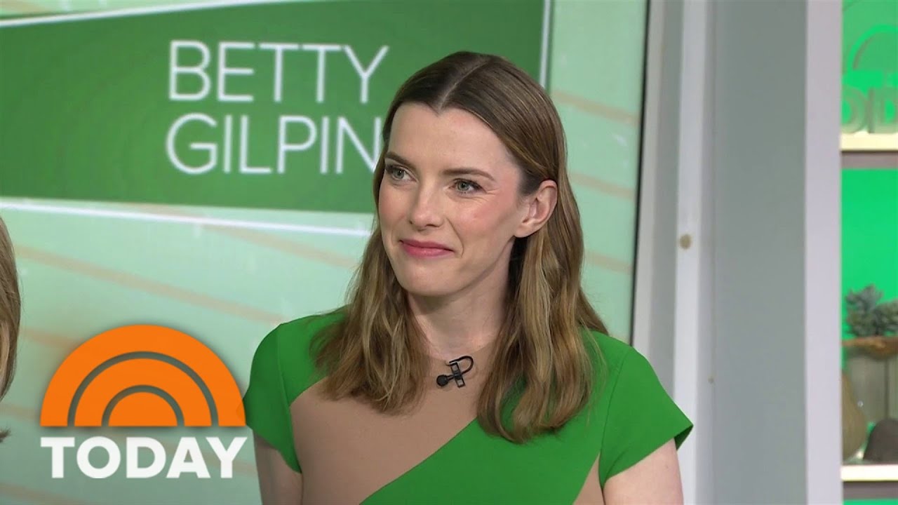 Betty Gilpin on battling rogue AI in Peacock series ‘Mrs. Davis’