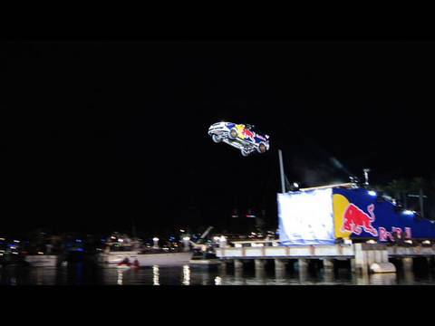 Behind the scenes - Travis Pastrana's New Year's Eve jump - UCblfuW_4rakIf2h6aqANefA