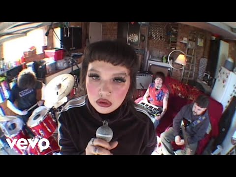 Lola Young - Chill Out (Live from The Garage)