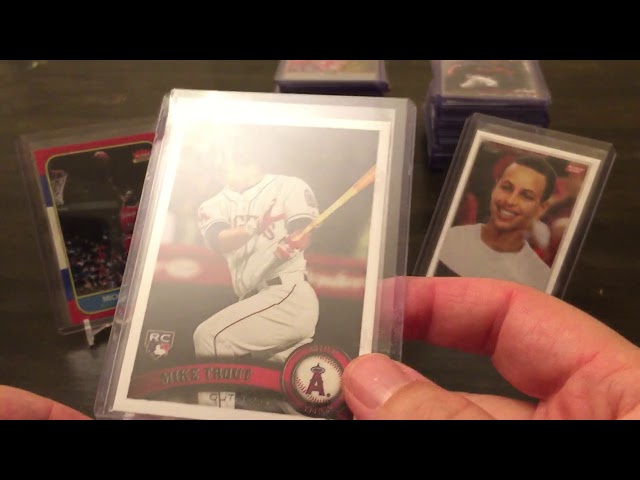 What Are Reprint Baseball Cards?