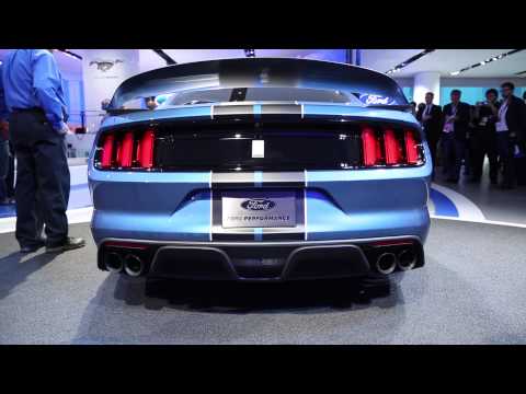 Ford Shelby GT350R Start Up, Exhaust, Revs and Exclusive Walkaround - UCtS0JcoBgAIEjmifiip8IJg