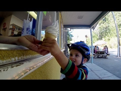 GoPro: Father Son Tandem Bike Ride - UCqhnX4jA0A5paNd1v-zEysw