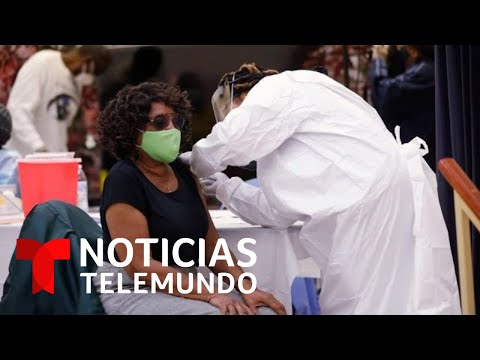 Denuncian que turistas se vacunan contra COVID-19 en Florida | Noticias Telemundo