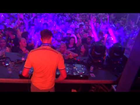 Bryan Kearney @ Luminosity Beach Festival 04-07-2014 - UCoYWTLuE8ne56rR0WMSjEMA