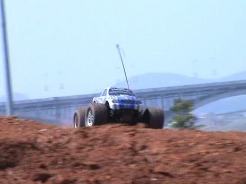 Volcano SV Test Run on my Unfinished Dirt Track - UCsFctXdFnbeoKpLefdEloEQ