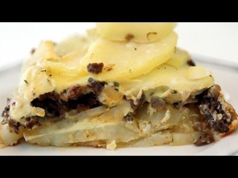 Potato and Ground Beef Gratin Recipe - CookingWithAlia - Episode 278 - UCB8yzUOYzM30kGjwc97_Fvw