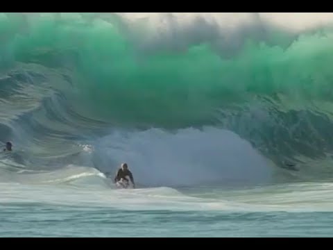 The Weirdest and Most Wonderful Waves of 2017 - UCsG5dkqFUHZO6eY9uOzQqow