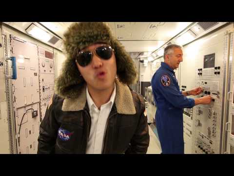 NASA Johnson Style (Gangnam Style Parody) - UCmheCYT4HlbFi943lpH009Q