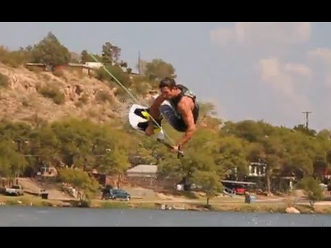 Toeside off axis seatbelt grab - Wakeboarding - UCTs-d2DgyuJVRICivxe2Ktg