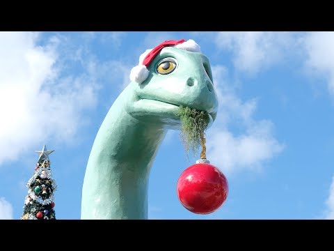 Christmas 2017 Decorations & Merchandise arrive at Disney's Hollywood Studios - UCYdNtGaJkrtn04tmsmRrWlw