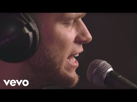 Olly Murs - Kiss Me (Live Session) - UCTuoeG42RwJW8y-JU6TFYtw