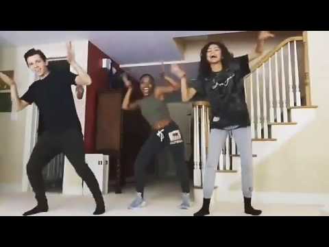 Zendaya Typo Challenge