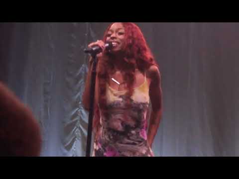 Ravyn Lenae - Days at Union Transfer, Philly Show 10-06-2024