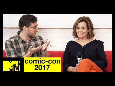 'The Defenders' Cast (Sigourney Weaver, Mike Colter, & More) On Their New Show | Comic-Con 2017 - UCxAICW_LdkfFYwTqTHHE0vg