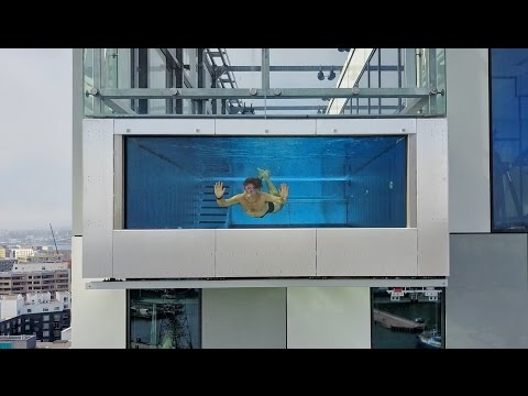 GLASS SWIMMING POOL 1000 FEET IN THE SKY - UCtinbF-Q-fVthA0qrFQTgXQ