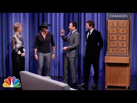 Charades with Bradley Cooper, Tim McGraw and Emma Thompson Part 1 - UC8-Th83bH_thdKZDJCrn88g