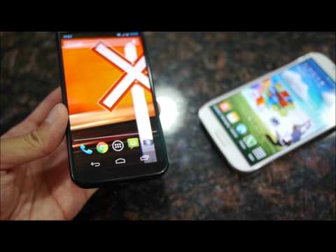 Motorola Moto X vs Samsung Galaxy S4 first look - UCwPRdjbrlqTjWOl7ig9JLHg