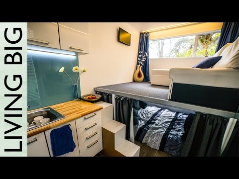 Spectacular 20ft Off-The-Grid Tiny Shipping Container House - UCoNTMWgGuXtGPLv9UeJZwBw