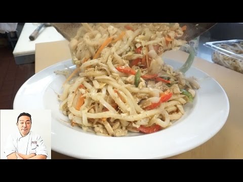 Yaki Udon (Stir Fry Wheat Noodles) - How To Make Series - UCbULqc7U1mCHiVSCIkwEpxw