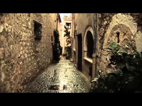 St Paul de Vence at night - UCvW8JzztV3k3W8tohjSNRlw