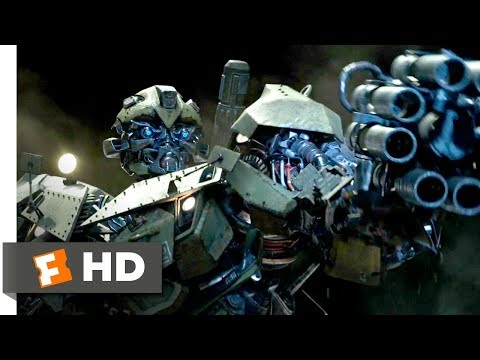 Transformers: The Last Knight (2017) - Bumblebee Hates Nazis Scene (4/10) | Movieclips - UC3gNmTGu-TTbFPpfSs5kNkg