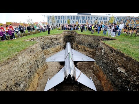 12 Most Amazing Things Found Buried Underground - UCL08hFP0GceHgZ2UhThJAlA