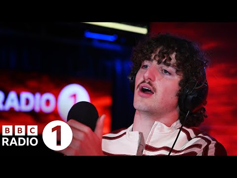 Benson Boone - Beautiful Things in the Live Lounge