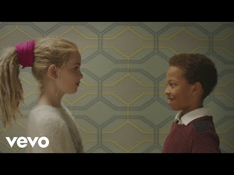 Black M - French Kiss (Clip officiel) - UCW9wAlHYNUyauqIZVE46FmA