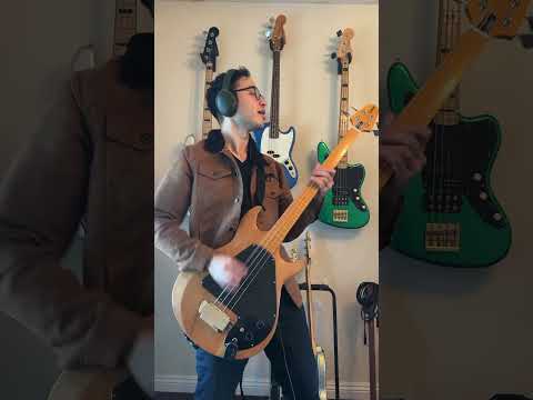 Green Day - Basket Case Bass Cover #Epiphone #Gibson #MikeDirnt