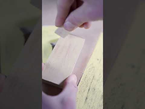 Fitting the latch just right using a shooting board and sand paper#woodworking #woodbox #woodcraft