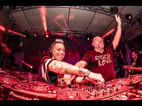 Sam Divine B2B Simon Dunmore - Live from Defected Croatia 2018 - UCnOxaDXBiBXg9Nn9hKWu6aw