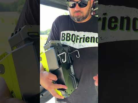 RYOBI 9" Oscillating Fan!