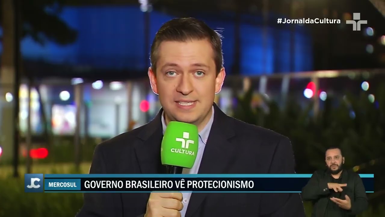 Agricultores franceses protestam contra acordo entre União Eurpeia e Mercosul