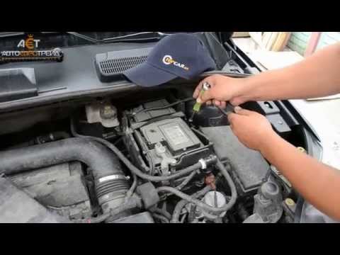 Как снять аккумулятор куга 2 How to replace the battery on ford Kuga - Ford Kuga (MK 1, C394)