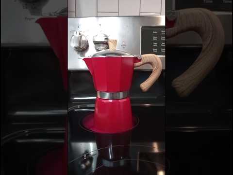 Moka pot coffee ☕ #coffee #mokapotcoffee #coffeetime #coffeelovers