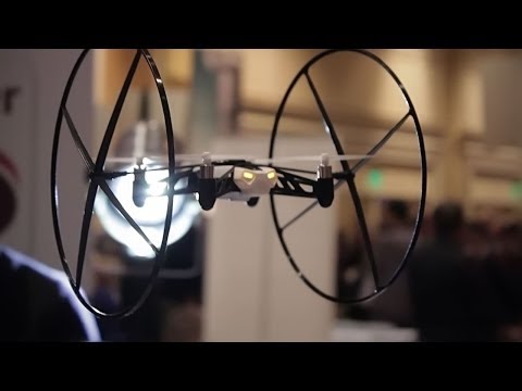 Parrot MiniDrone and Jumping Sumo First Look - CES 2014 - UCR0AnNR7sViH3TWMJl5jyxw