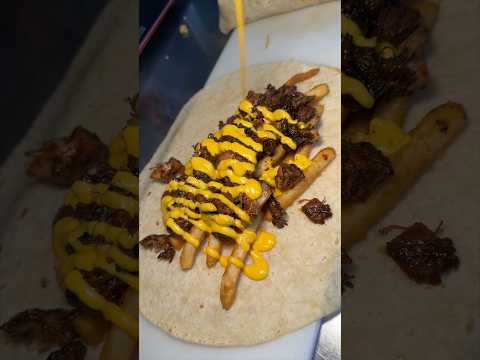 LOADED JERK CHICKEN MAC & BURRITO from The Golden Grillers in Jamaica, Queens NYC! 🍗🔥 #DEVOURPOWER