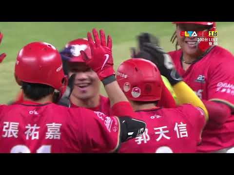 葉總神調度！李凱威九上代打敲滿貫砲 一棒將比數追平 ｜中華職棒37年例行賽