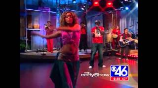 Shakira feat. Wyclef Jean - Hips Don`t Lie (The Early Show 2006)