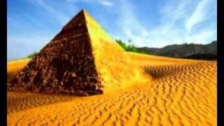 Backini - Pyramid