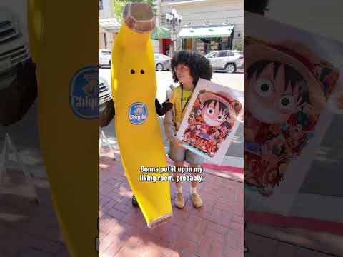 SDCC attendees show Banana Man the most BANANAS things they got! Presented by @OfficialChiquita