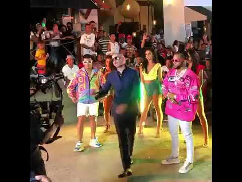 Pitbull Ft Tito el Bambino - El Alfa El Jefe Imaginate (Video Official)